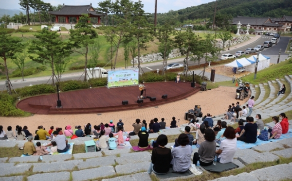 돗자리 콘서트(2).JPG