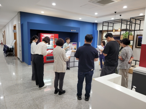 강사중심사진(안성호).jpg
